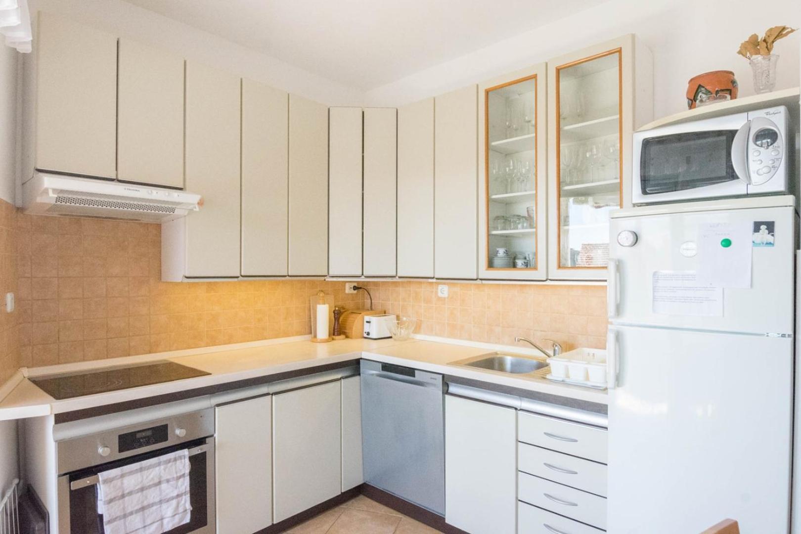 Spacious Apartment On A Great Location -Apartment Kuhta Biograd Na Moru Exteriér fotografie
