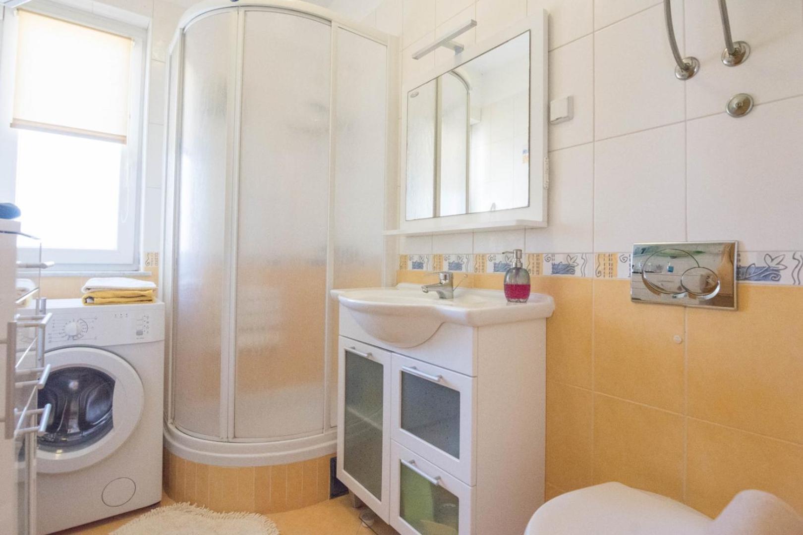 Spacious Apartment On A Great Location -Apartment Kuhta Biograd Na Moru Exteriér fotografie